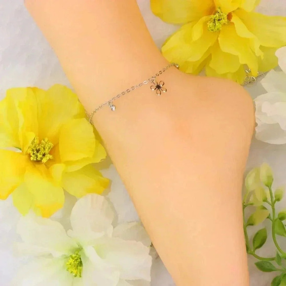 "Minimalist Anklet, Sleek & Modern Design, Women’s Fashion, YC110211-A - Picture 7 of 10